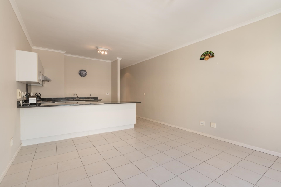 To Let 1 Bedroom Property for Rent in Muizenberg Western Cape